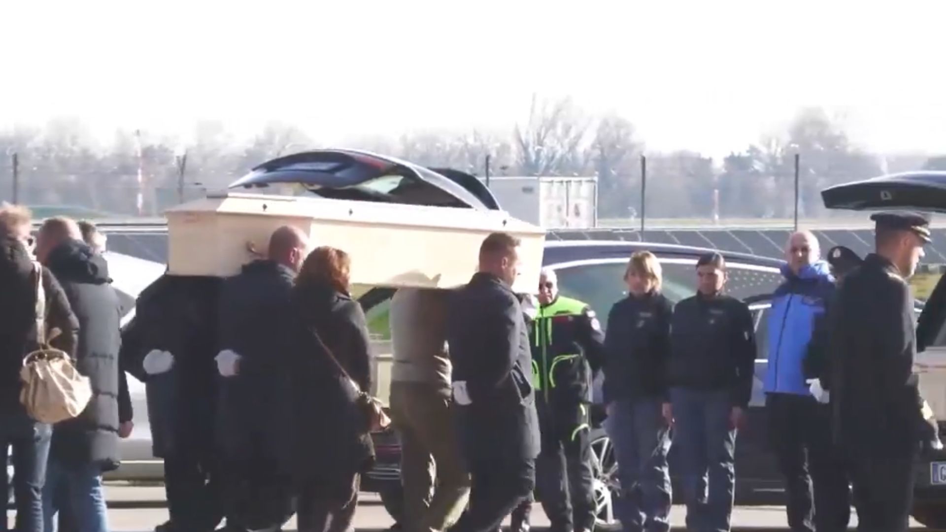 Figli d’Italia: quando il dolore torna a casa